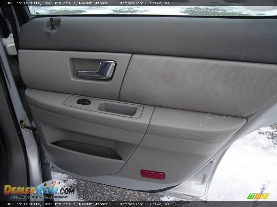 2003 Ford Taurus LX Silver Frost Metallic / Medium Graphite Photo #17