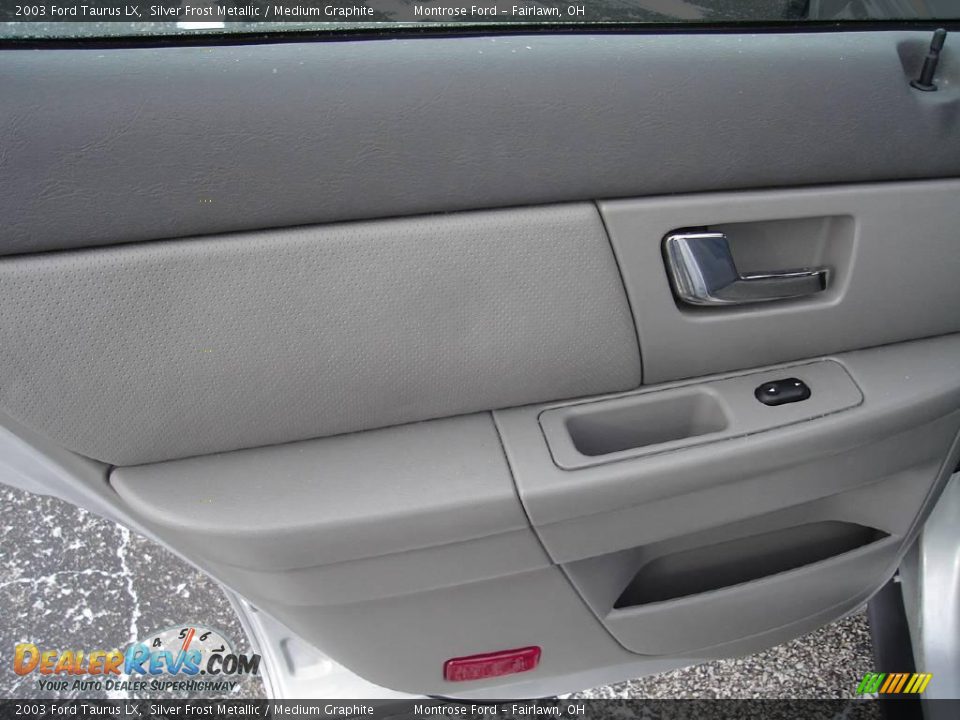 2003 Ford Taurus LX Silver Frost Metallic / Medium Graphite Photo #20
