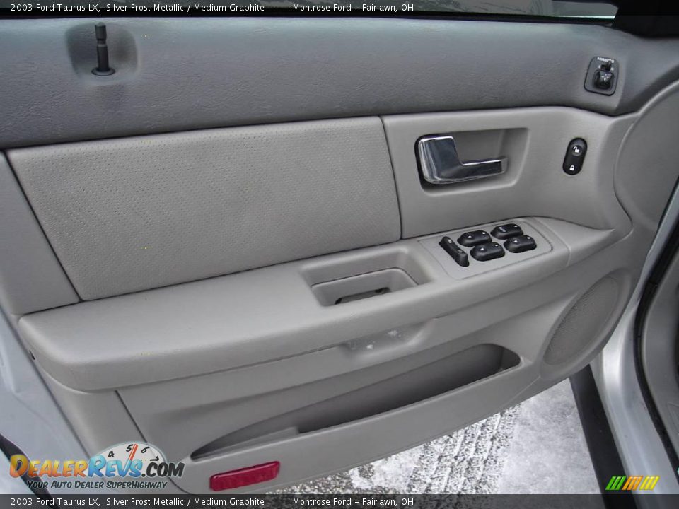 2003 Ford Taurus LX Silver Frost Metallic / Medium Graphite Photo #21