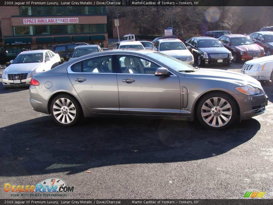 2009 Jaguar XF Premium Luxury Lunar Grey Metallic / Dove/Charcoal Photo #4