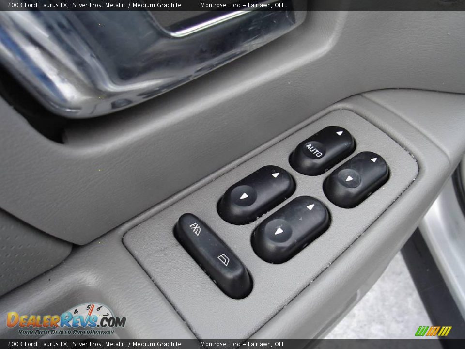 2003 Ford Taurus LX Silver Frost Metallic / Medium Graphite Photo #22