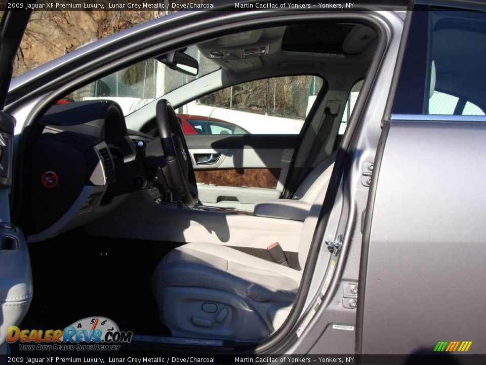 2009 Jaguar XF Premium Luxury Lunar Grey Metallic / Dove/Charcoal Photo #14