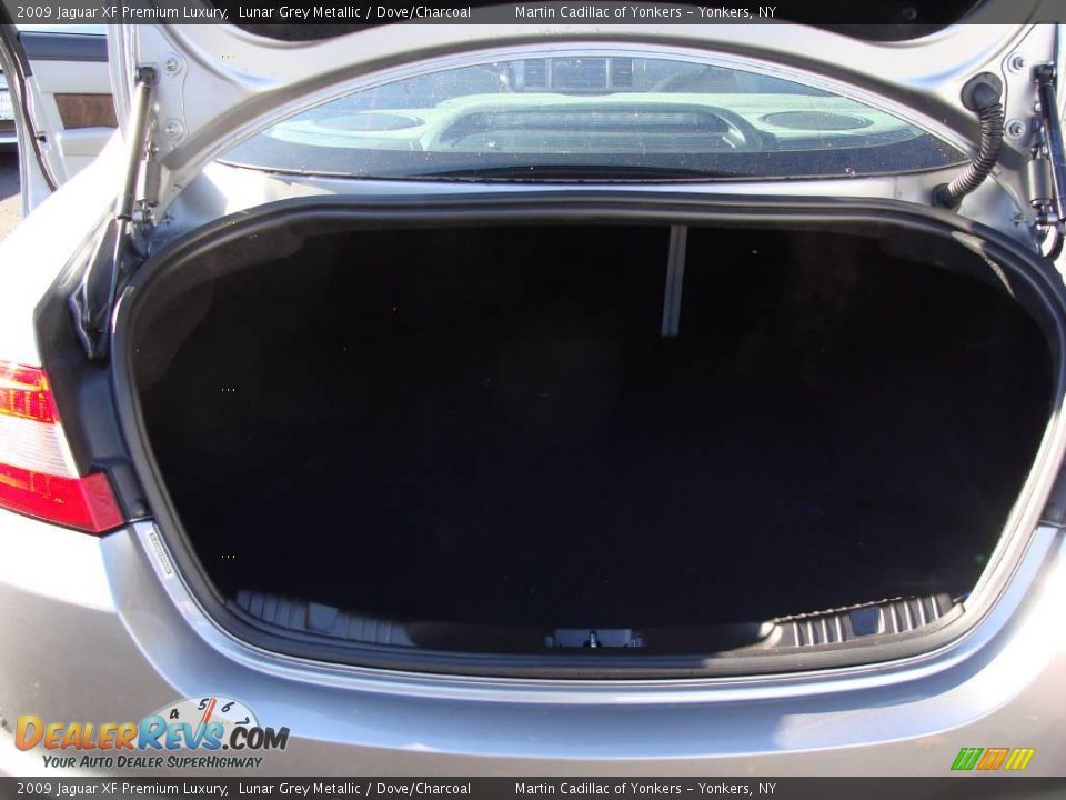 2009 Jaguar XF Premium Luxury Lunar Grey Metallic / Dove/Charcoal Photo #25