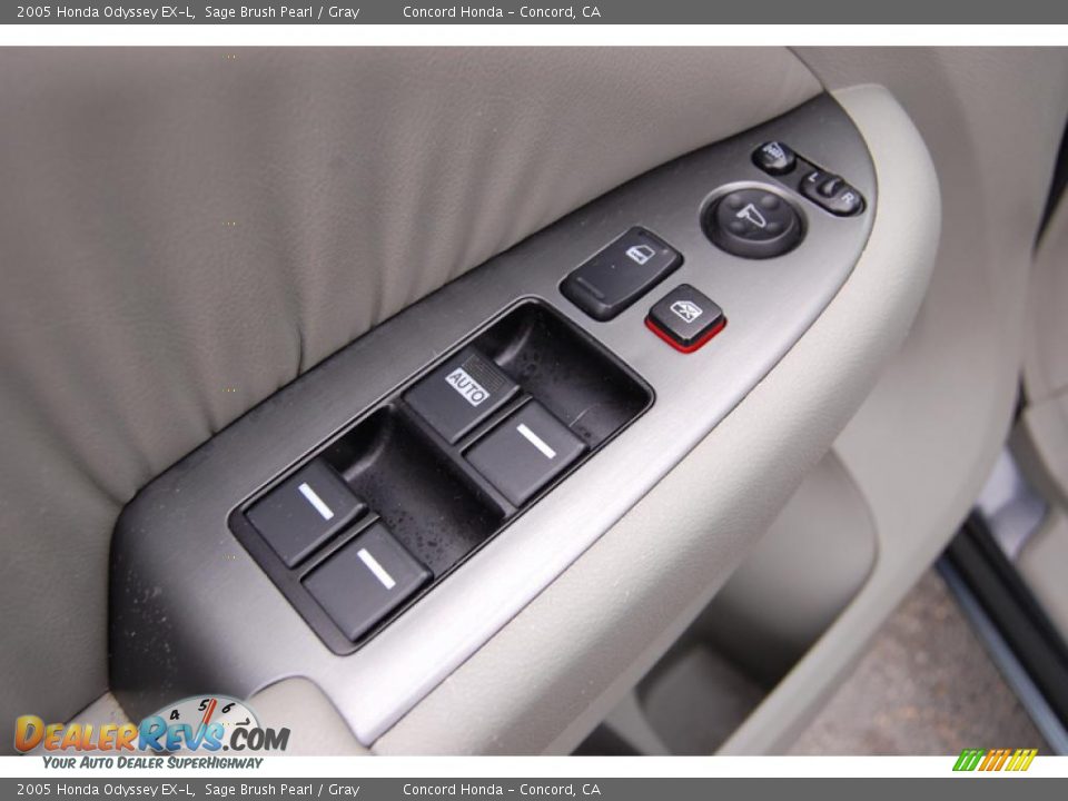 2005 Honda Odyssey EX-L Sage Brush Pearl / Gray Photo #17