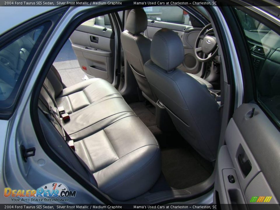 2004 Ford Taurus SES Sedan Silver Frost Metallic / Medium Graphite Photo #12
