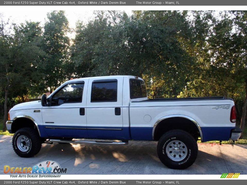 2000 Ford F250 Super Duty XLT Crew Cab 4x4 Oxford White / Dark Denim Blue Photo #4