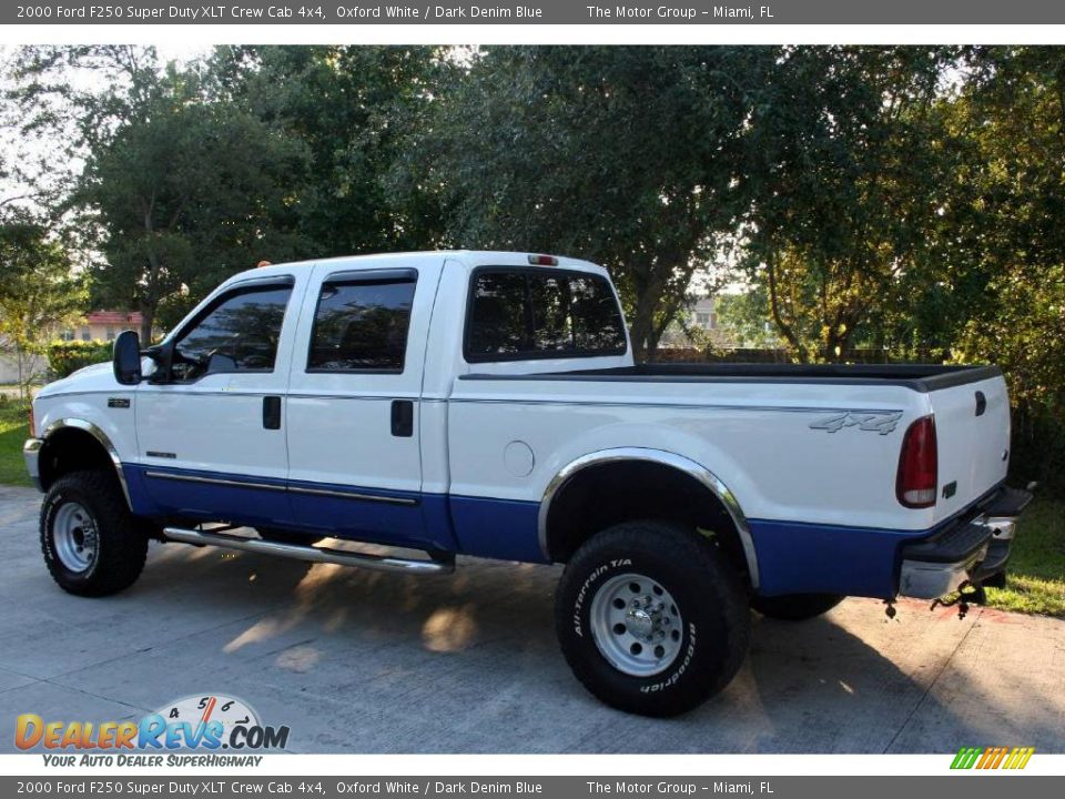 2000 Ford F250 Super Duty XLT Crew Cab 4x4 Oxford White / Dark Denim Blue Photo #5