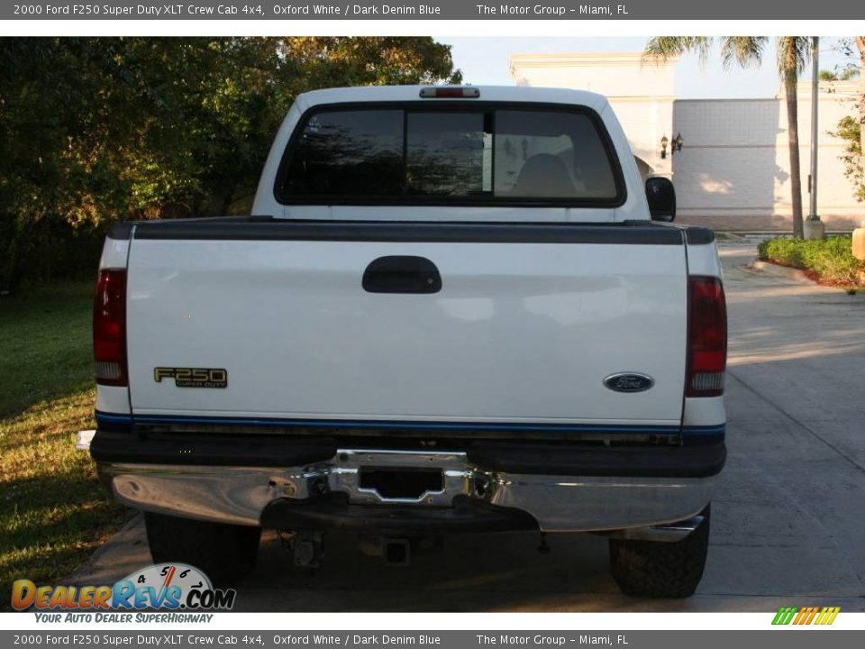 2000 Ford F250 Super Duty XLT Crew Cab 4x4 Oxford White / Dark Denim Blue Photo #7