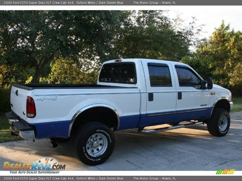 2000 Ford F250 Super Duty XLT Crew Cab 4x4 Oxford White / Dark Denim Blue Photo #9