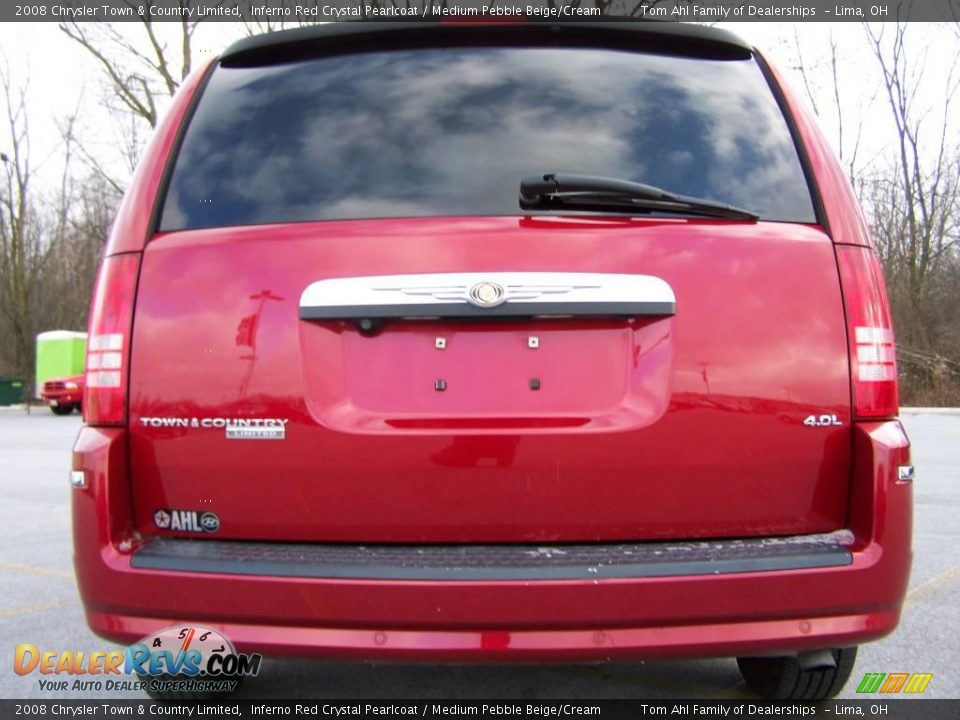 2008 Chrysler Town & Country Limited Inferno Red Crystal Pearlcoat / Medium Pebble Beige/Cream Photo #6