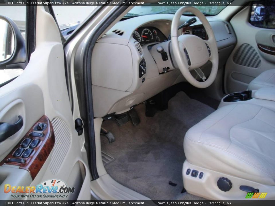 2001 Ford F150 Lariat SuperCrew 4x4 Arizona Beige Metallic / Medium Parchment Photo #10