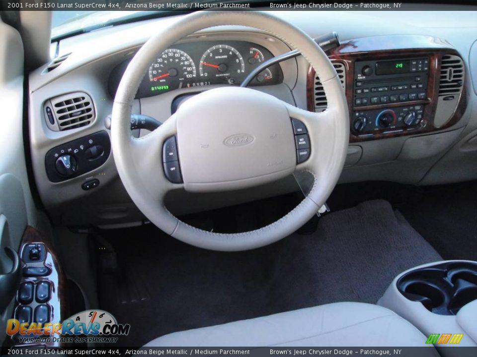 2001 Ford F150 Lariat SuperCrew 4x4 Arizona Beige Metallic / Medium Parchment Photo #11