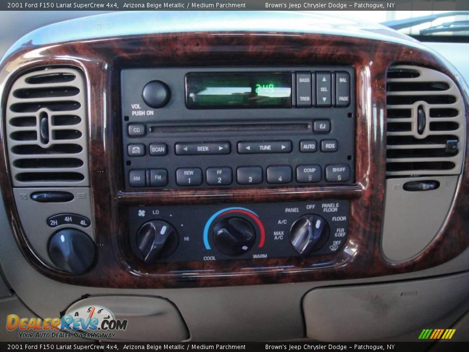 2001 Ford F150 Lariat SuperCrew 4x4 Arizona Beige Metallic / Medium Parchment Photo #14