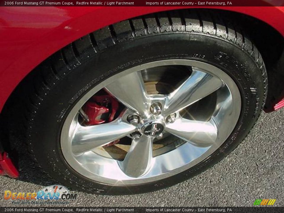 2006 Ford Mustang GT Premium Coupe Redfire Metallic / Light Parchment Photo #9