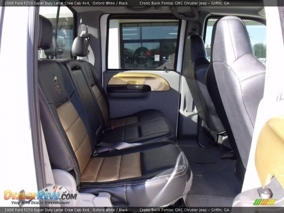 2006 Ford F250 Super Duty Lariat Crew Cab 4x4 Oxford White / Black Photo #20