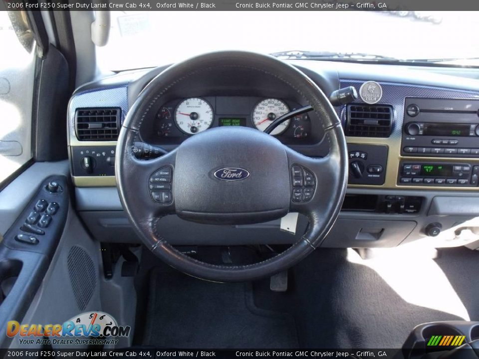 2006 Ford F250 Super Duty Lariat Crew Cab 4x4 Oxford White / Black Photo #26