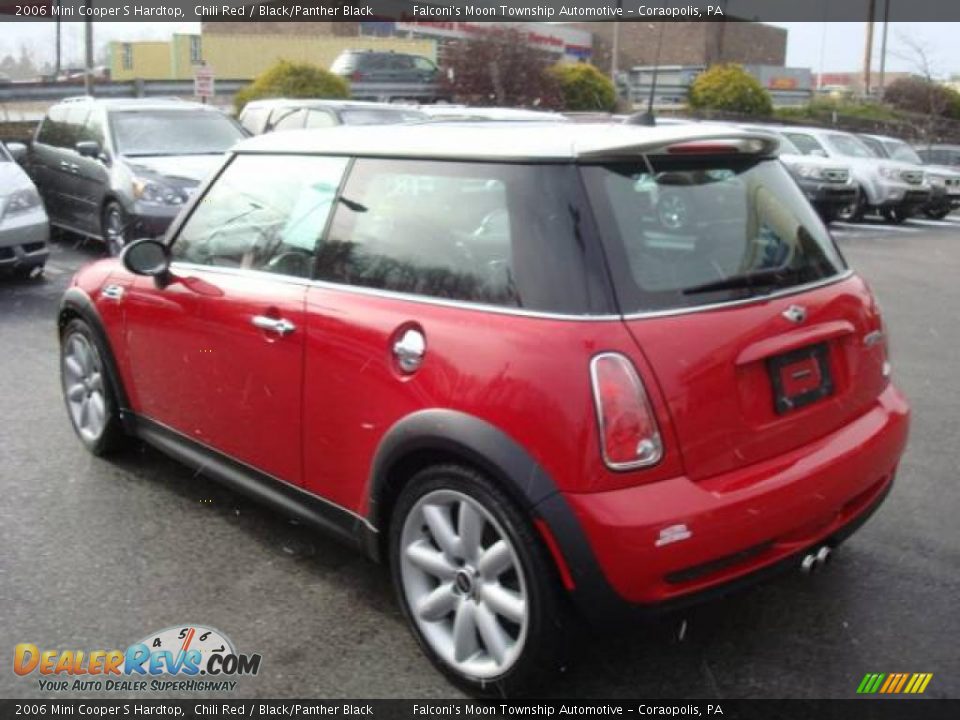 2006 Mini Cooper S Hardtop Chili Red / Black/Panther Black Photo #2