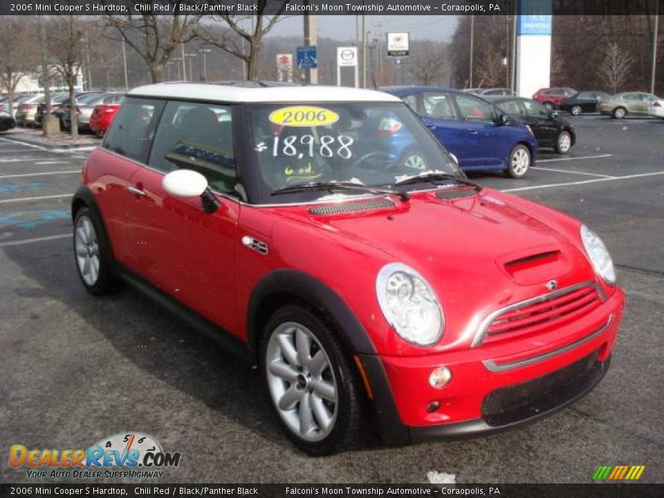 2006 Mini Cooper S Hardtop Chili Red / Black/Panther Black Photo #5