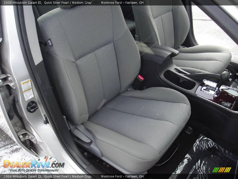 2009 Mitsubishi Galant ES Quick Silver Pearl / Medium Gray Photo #13
