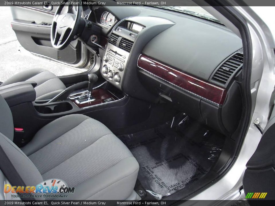 2009 Mitsubishi Galant ES Quick Silver Pearl / Medium Gray Photo #19