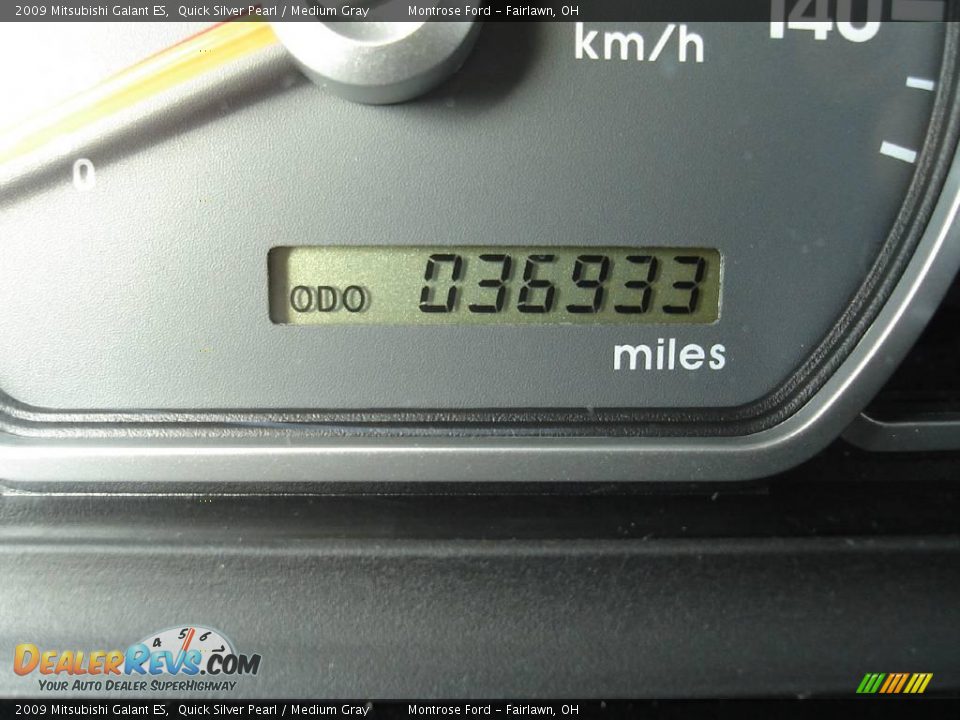 2009 Mitsubishi Galant ES Quick Silver Pearl / Medium Gray Photo #24