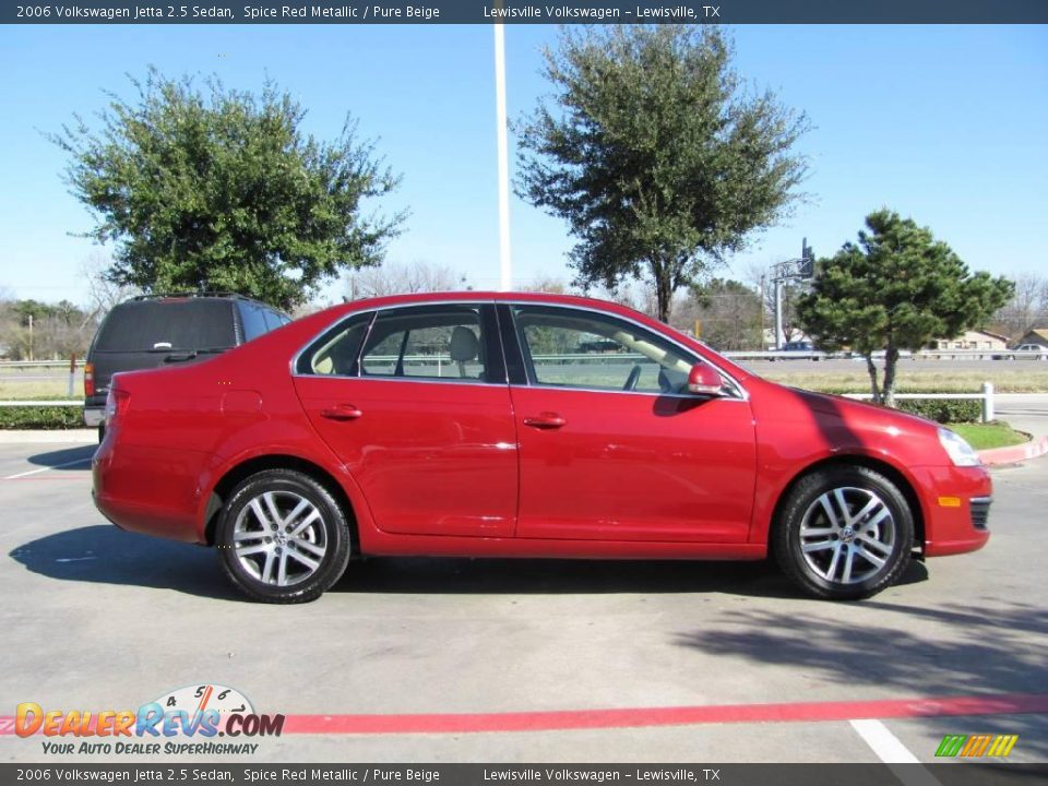 2006 Volkswagen Jetta 2.5 Sedan Spice Red Metallic / Pure Beige Photo #6