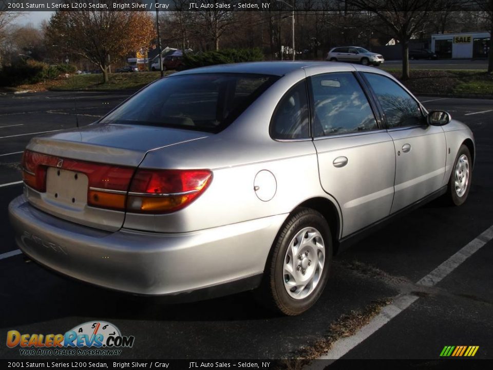 2001 Saturn L Series L200 Sedan Bright Silver / Gray Photo #6