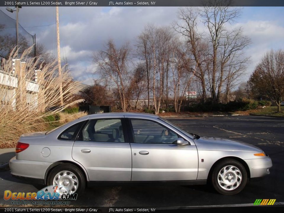 2001 Saturn L Series L200 Sedan Bright Silver / Gray Photo #7
