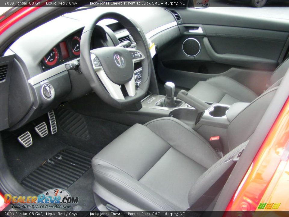 2009 Pontiac G8 GXP Shifter Photo #2