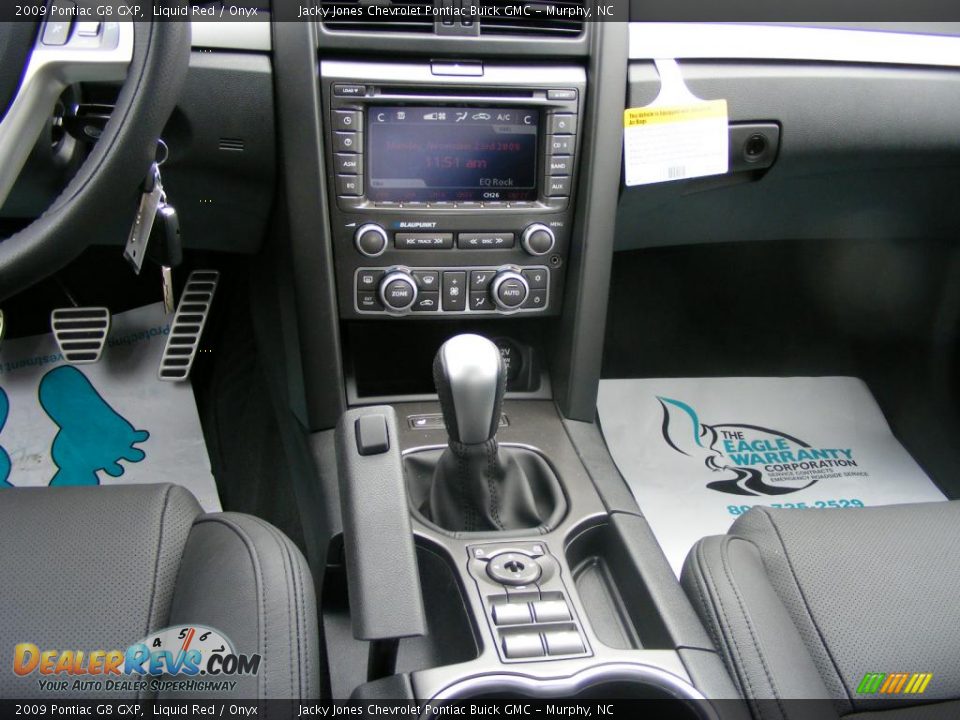 2009 Pontiac G8 GXP Shifter Photo #16