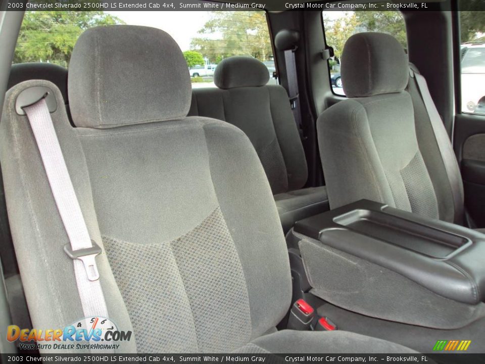 2003 Chevrolet Silverado 2500HD LS Extended Cab 4x4 Summit White / Medium Gray Photo #11