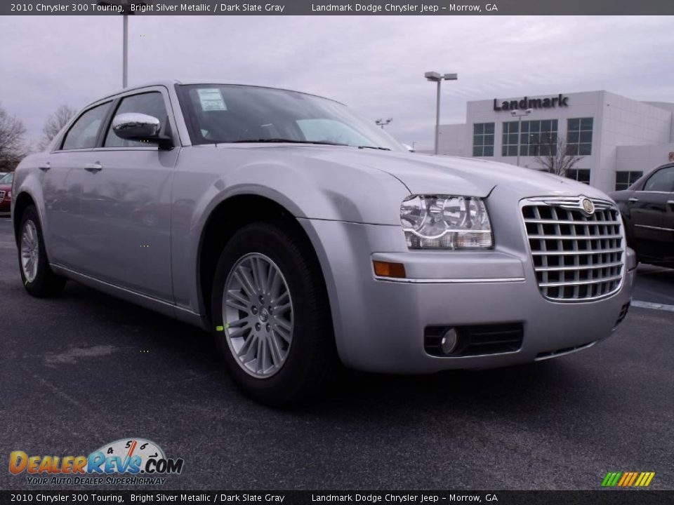 2010 Chrysler 300 Touring Bright Silver Metallic / Dark Slate Gray Photo #4