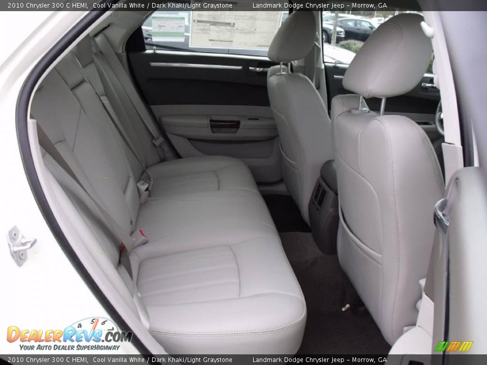 2010 Chrysler 300 C HEMI Cool Vanilla White / Dark Khaki/Light Graystone Photo #9