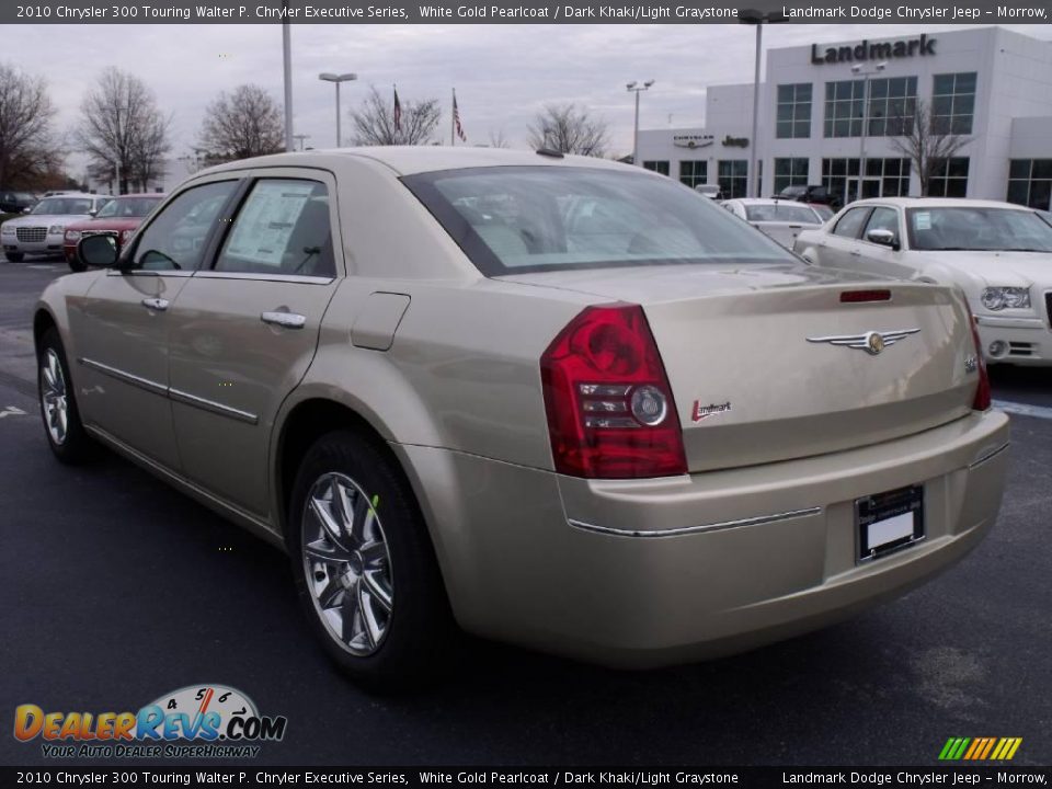 2010 Chrysler 300 Touring Walter P. Chryler Executive Series White Gold Pearlcoat / Dark Khaki/Light Graystone Photo #2