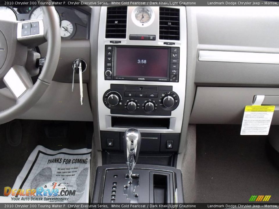 2010 Chrysler 300 Touring Walter P. Chryler Executive Series White Gold Pearlcoat / Dark Khaki/Light Graystone Photo #11