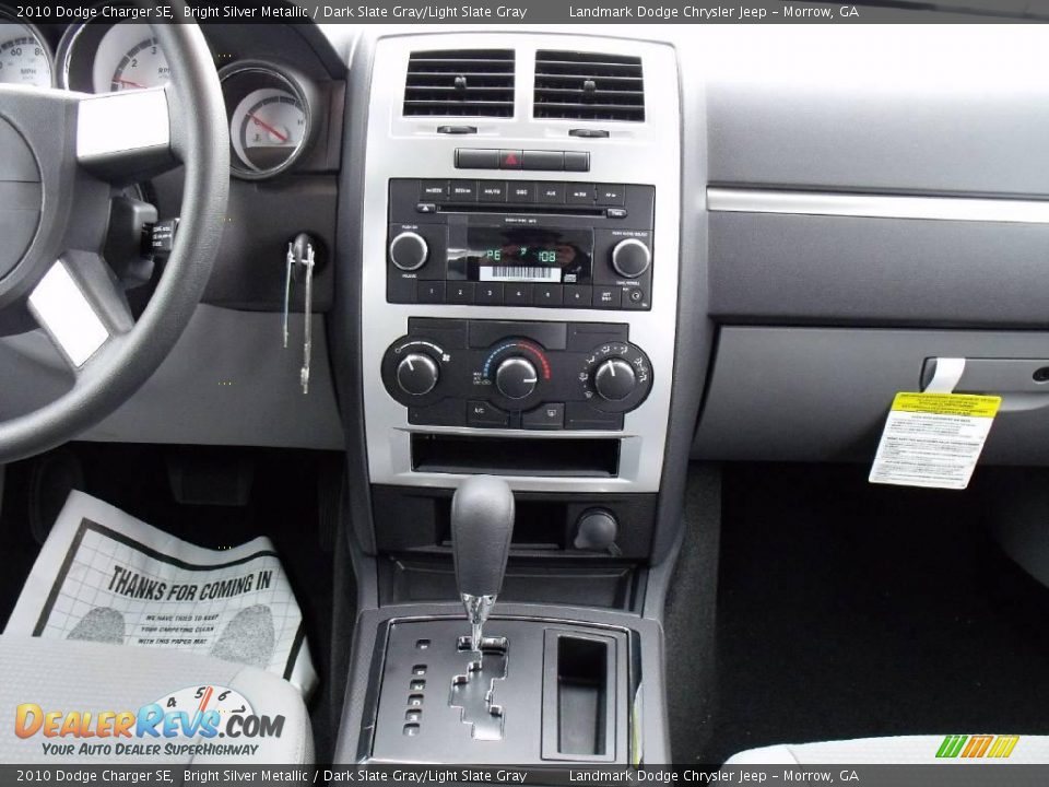 2010 Dodge Charger SE Bright Silver Metallic / Dark Slate Gray/Light Slate Gray Photo #10
