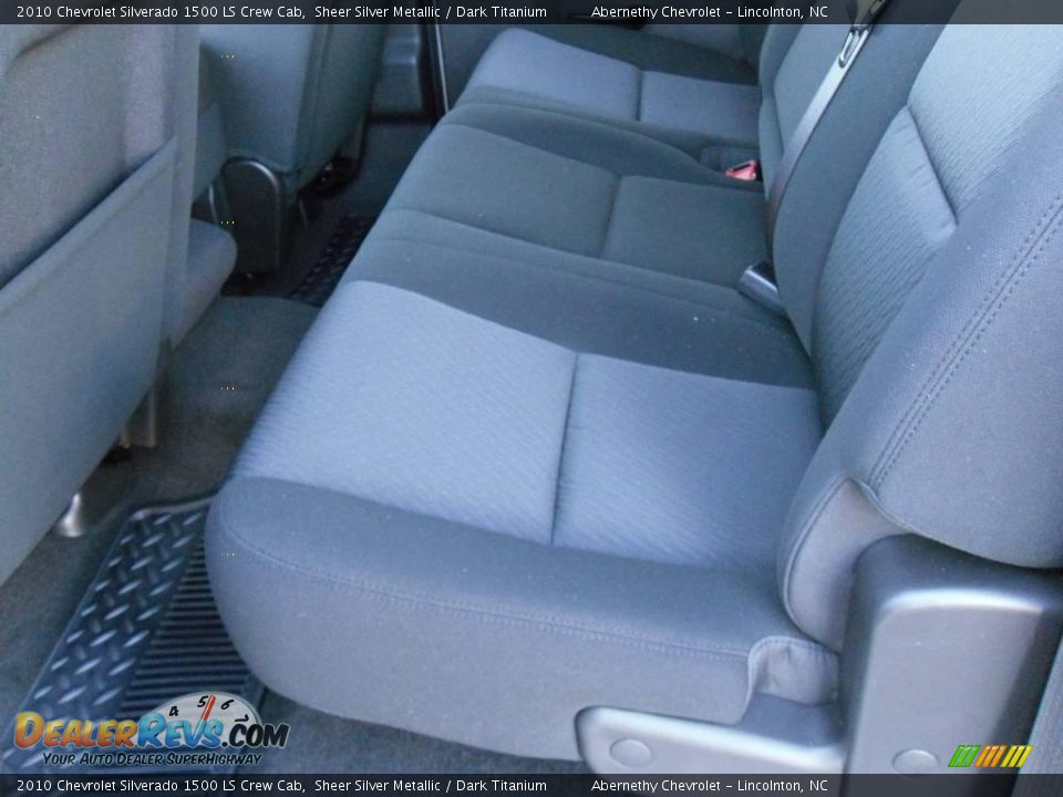 2010 Chevrolet Silverado 1500 LS Crew Cab Sheer Silver Metallic / Dark Titanium Photo #11
