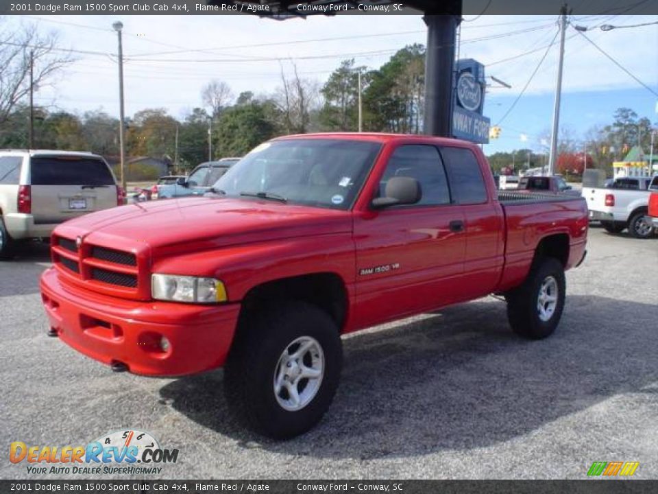 2001 Dodge Ram 1500 Sport Club Cab 4x4 Flame Red / Agate Photo #1