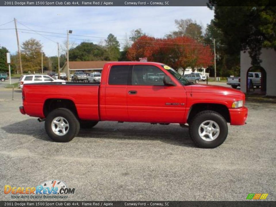 2001 Dodge Ram 1500 Sport Club Cab 4x4 Flame Red / Agate Photo #4