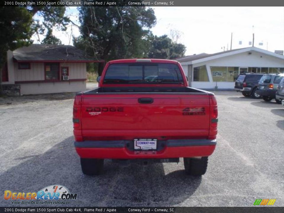 2001 Dodge Ram 1500 Sport Club Cab 4x4 Flame Red / Agate Photo #6