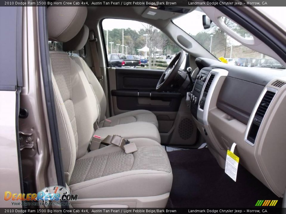 2010 Dodge Ram 1500 Big Horn Crew Cab 4x4 Austin Tan Pearl / Light Pebble Beige/Bark Brown Photo #10