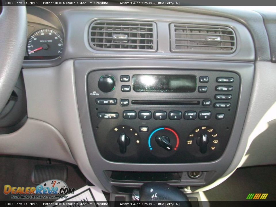 2003 Ford Taurus SE Patriot Blue Metallic / Medium Graphite Photo #8