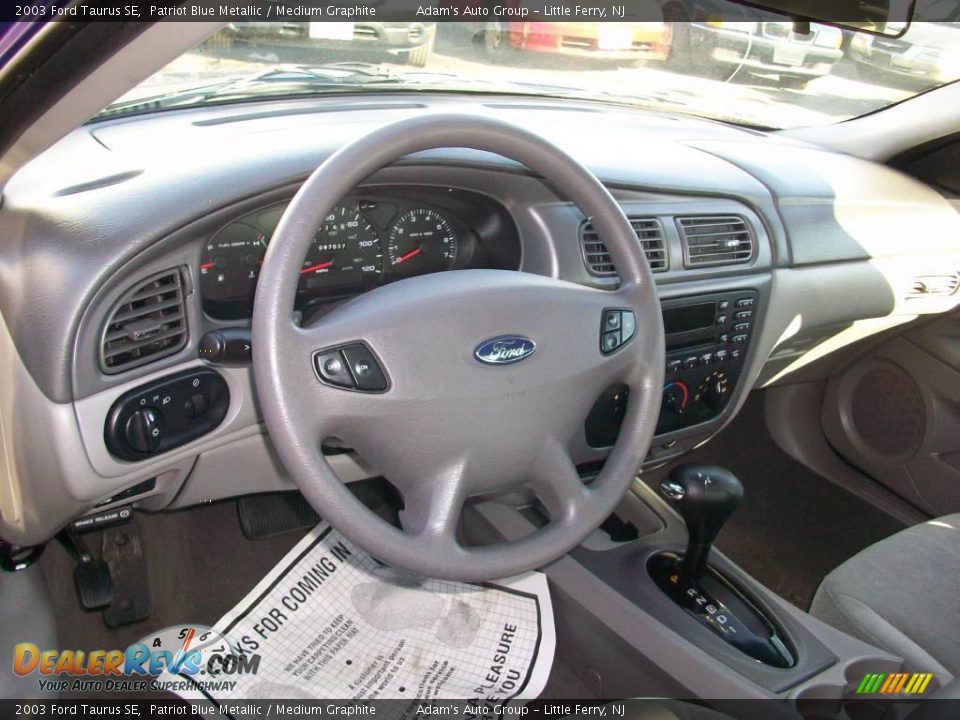 2003 Ford Taurus SE Patriot Blue Metallic / Medium Graphite Photo #10
