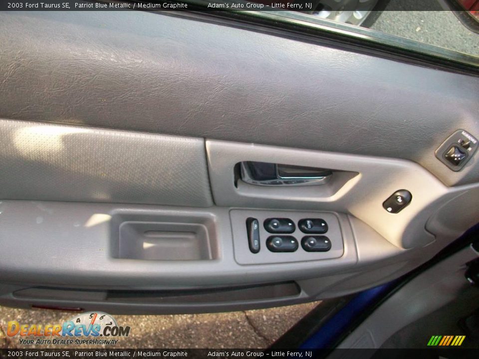 2003 Ford Taurus SE Patriot Blue Metallic / Medium Graphite Photo #11