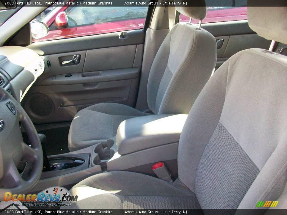 2003 Ford Taurus SE Patriot Blue Metallic / Medium Graphite Photo #12