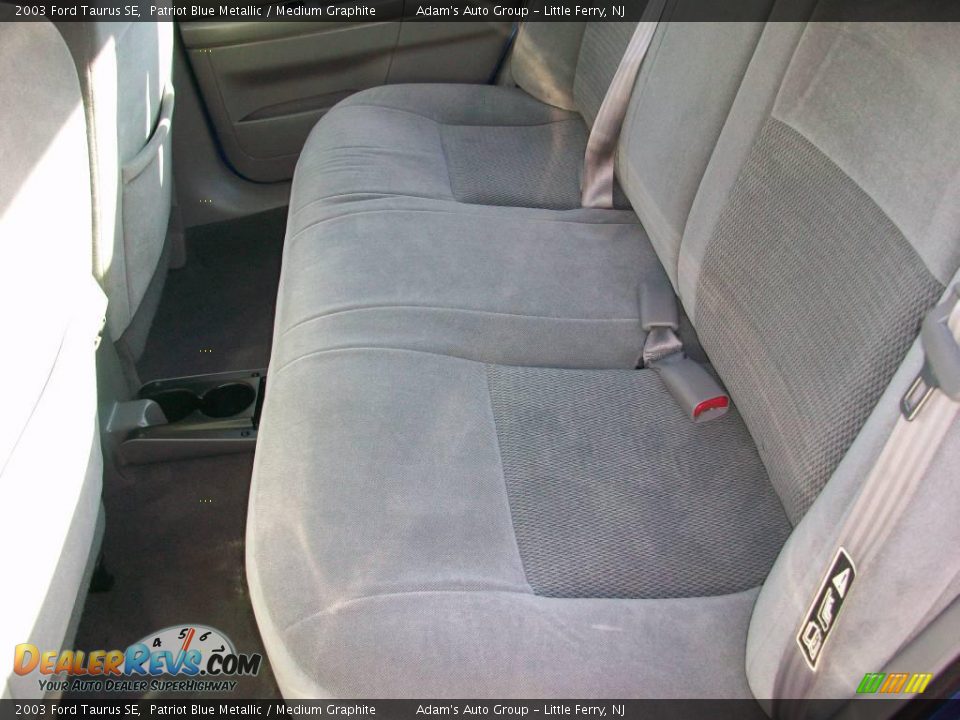 2003 Ford Taurus SE Patriot Blue Metallic / Medium Graphite Photo #17