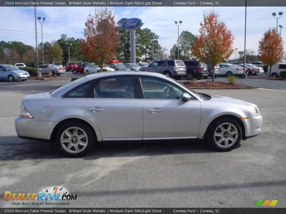 2009 Mercury Sable Premier Sedan Brilliant Silver Metallic / Medium Dark Flint/Light Stone Photo #4