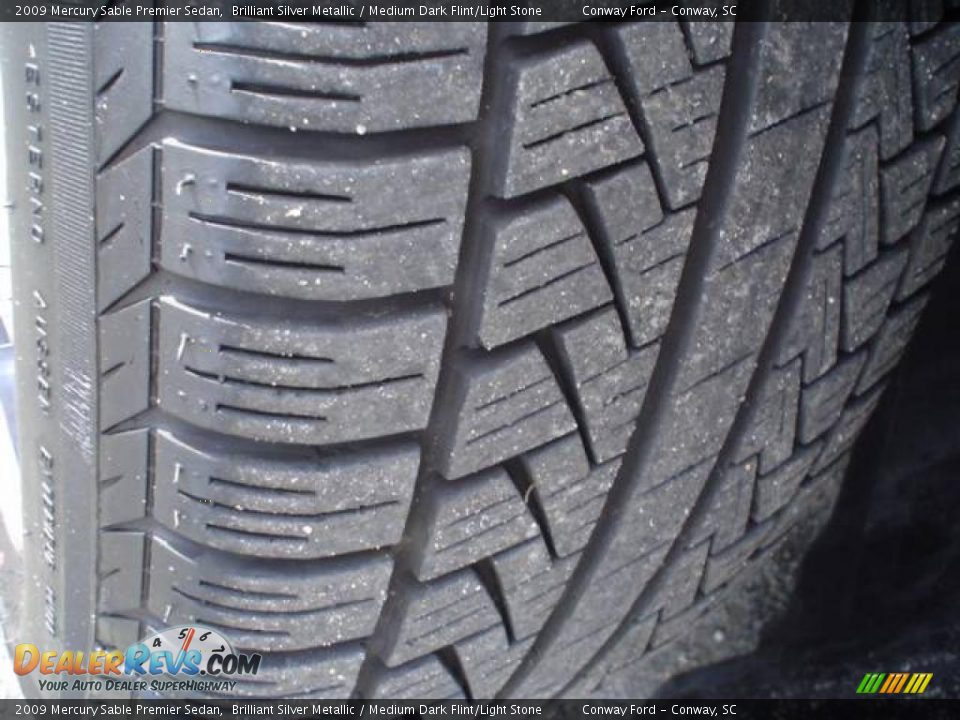 2009 Mercury Sable Premier Sedan Brilliant Silver Metallic / Medium Dark Flint/Light Stone Photo #11
