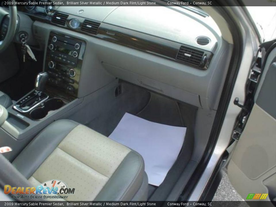2009 Mercury Sable Premier Sedan Brilliant Silver Metallic / Medium Dark Flint/Light Stone Photo #19
