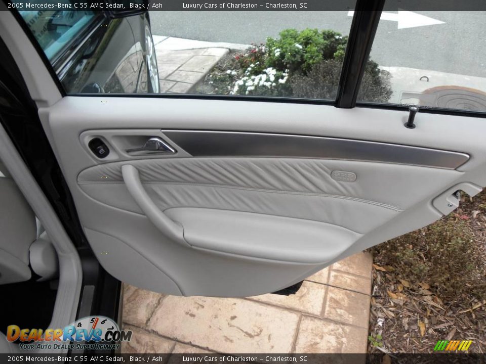 2005 Mercedes-Benz C 55 AMG Sedan Black / Ash Photo #8